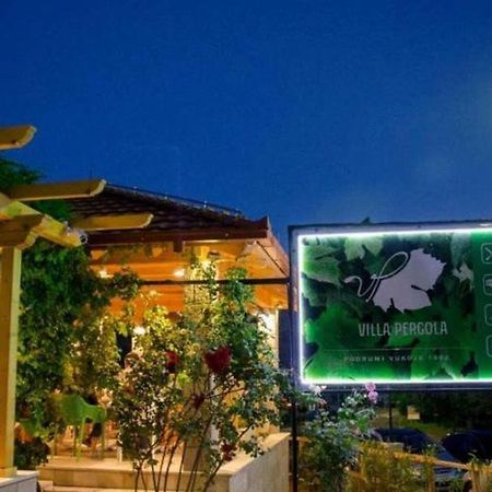 Villa Pergola 特雷比涅 外观 照片