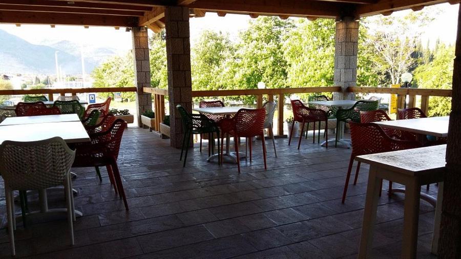 Villa Pergola 特雷比涅 外观 照片