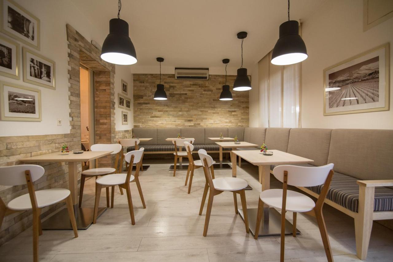 Villa Pergola 特雷比涅 外观 照片